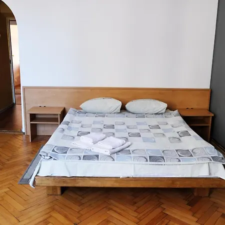 On Svobody Avenue Leopoli