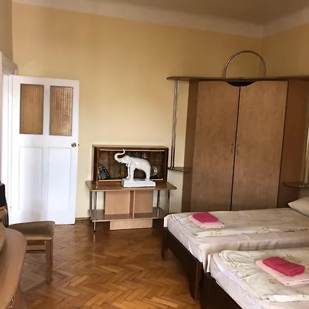 Appartamento On Svobody Avenue