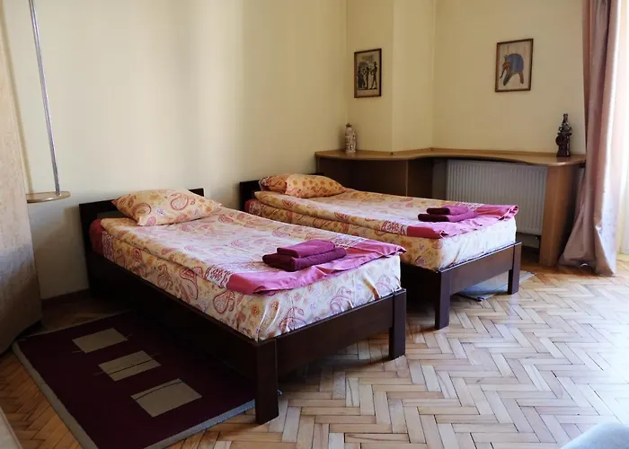 On Svobody Avenue Διαμέρισμα